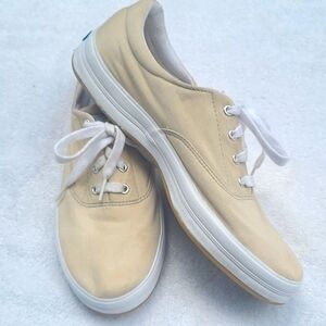 Keds Beige Classic Canvas Sneaker Lace Up Low Top Tennis Shoe Heel Logo Casual